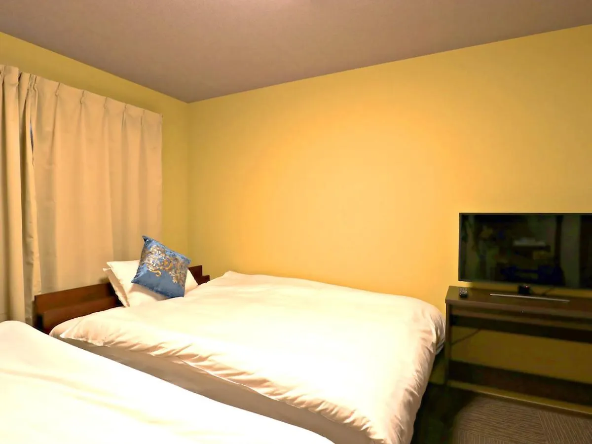 Calm Castle Hotel Nijo 4*, Kyōto